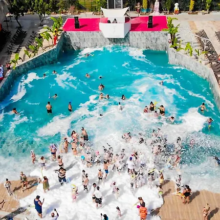 Hotel Daima Biz - Dolusu Aquapark Access