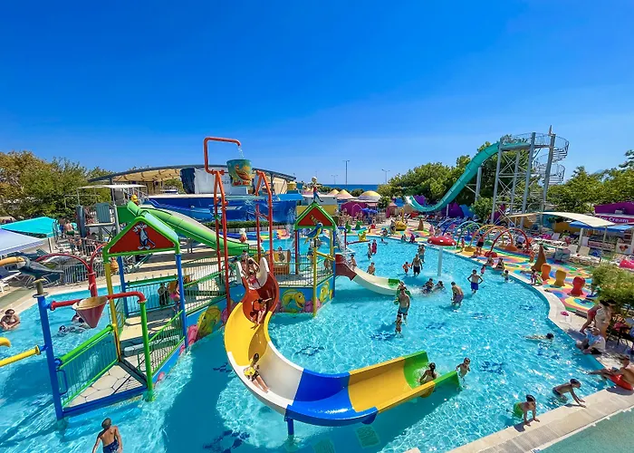 Daima Biz - Dolusu Aquapark Access Ξενοδοχείο