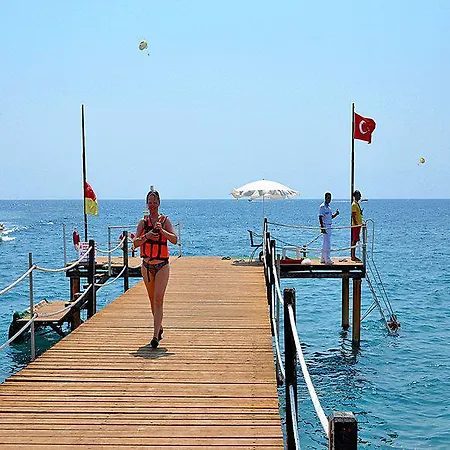 Отель Daima Biz - Dolusu Aquapark Access