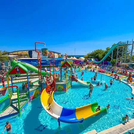 Daima Biz - Dolusu Aquapark Access Кемер
