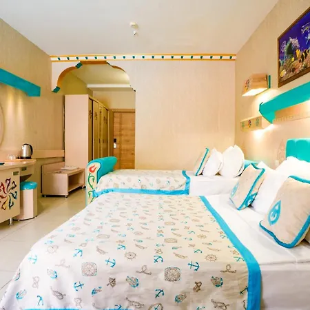 Daima Biz - Dolusu Aquapark Access Hotel