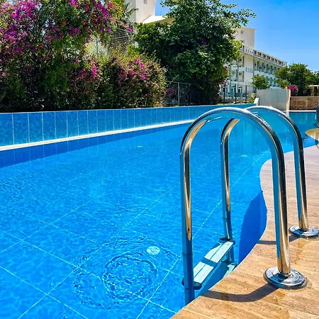 Daima Biz - Dolusu Aquapark Access Hotel