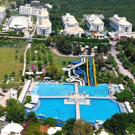 Daima Biz - Dolusu Aquapark Access Отель