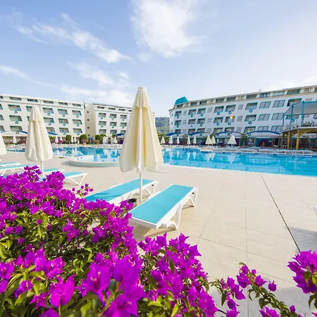 Daima Biz - Dolusu Aquapark Access 5* קמר