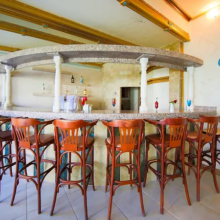 Daima Biz - Dolusu Aquapark Access קמר