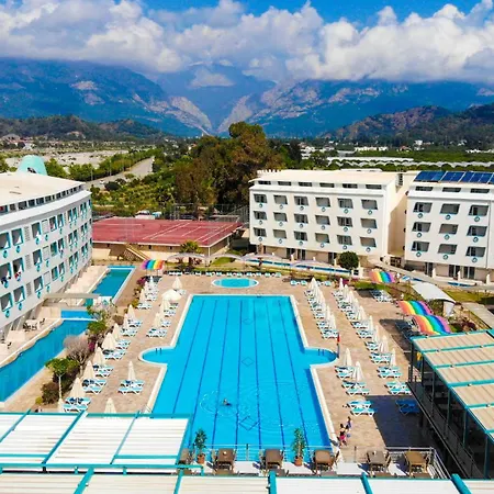 Daima Biz - Dolusu Aquapark Access Szálloda Kemer
