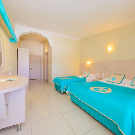 Daima Biz - Dolusu Aquapark Access Szálloda